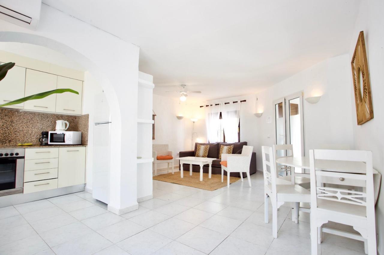 Urbanizacion El Oasis, 20 Villas En 1ª Linea Playa Dénia Extérieur photo