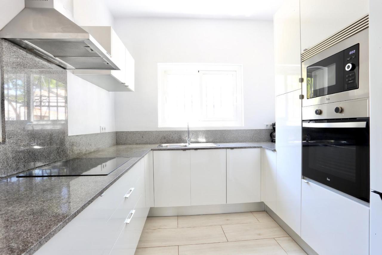 Urbanizacion El Oasis, 20 Villas En 1ª Linea Playa Dénia Extérieur photo