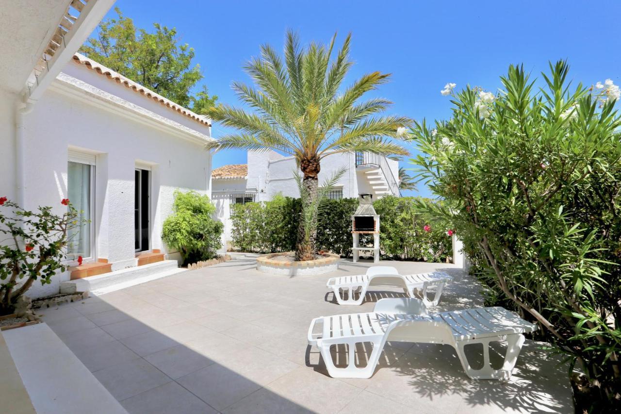 Urbanizacion El Oasis, 20 Villas En 1ª Linea Playa Dénia Extérieur photo