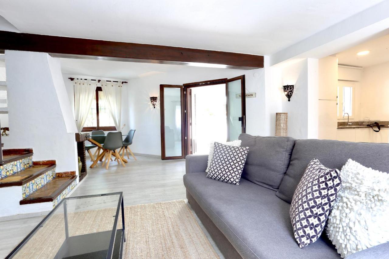 Urbanizacion El Oasis, 20 Villas En 1ª Linea Playa Dénia Extérieur photo