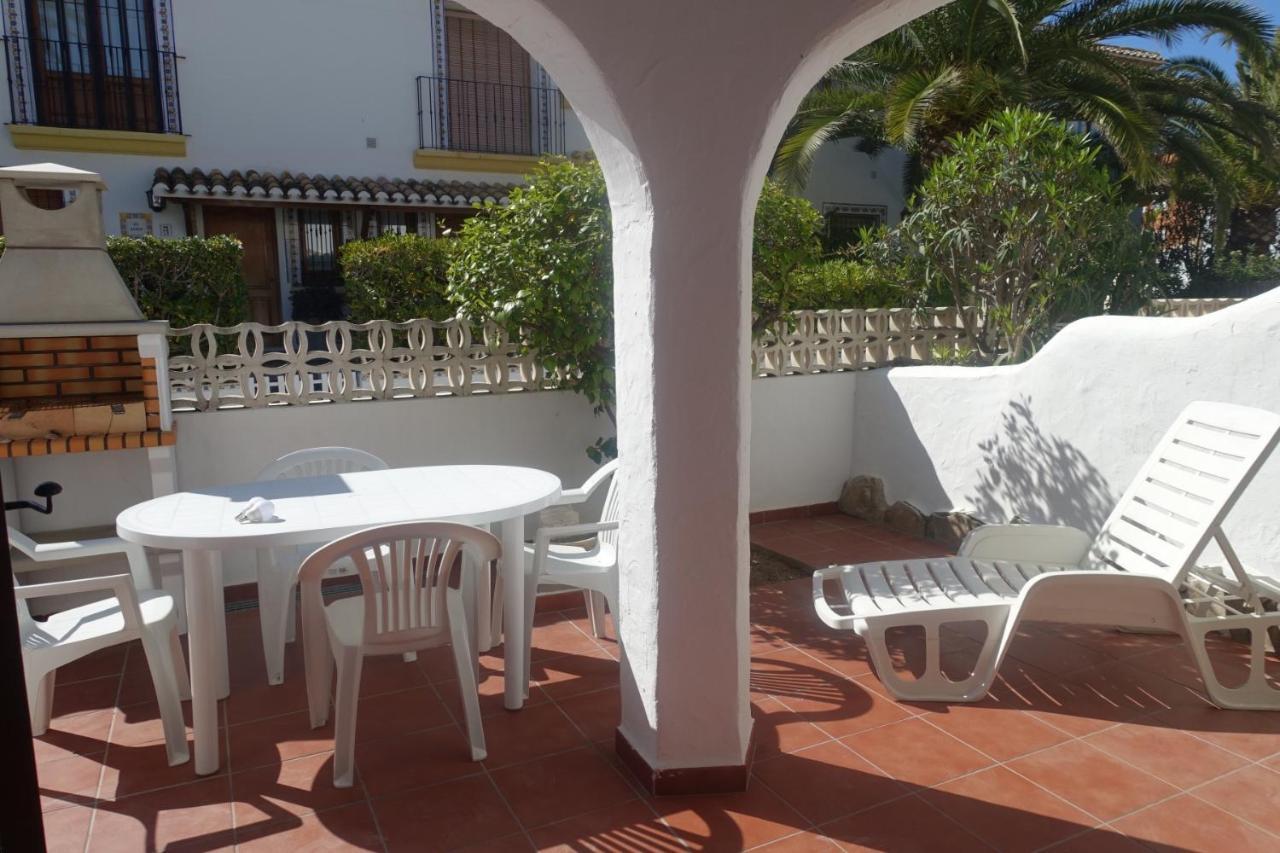 Urbanizacion El Oasis, 20 Villas En 1ª Linea Playa Dénia Extérieur photo